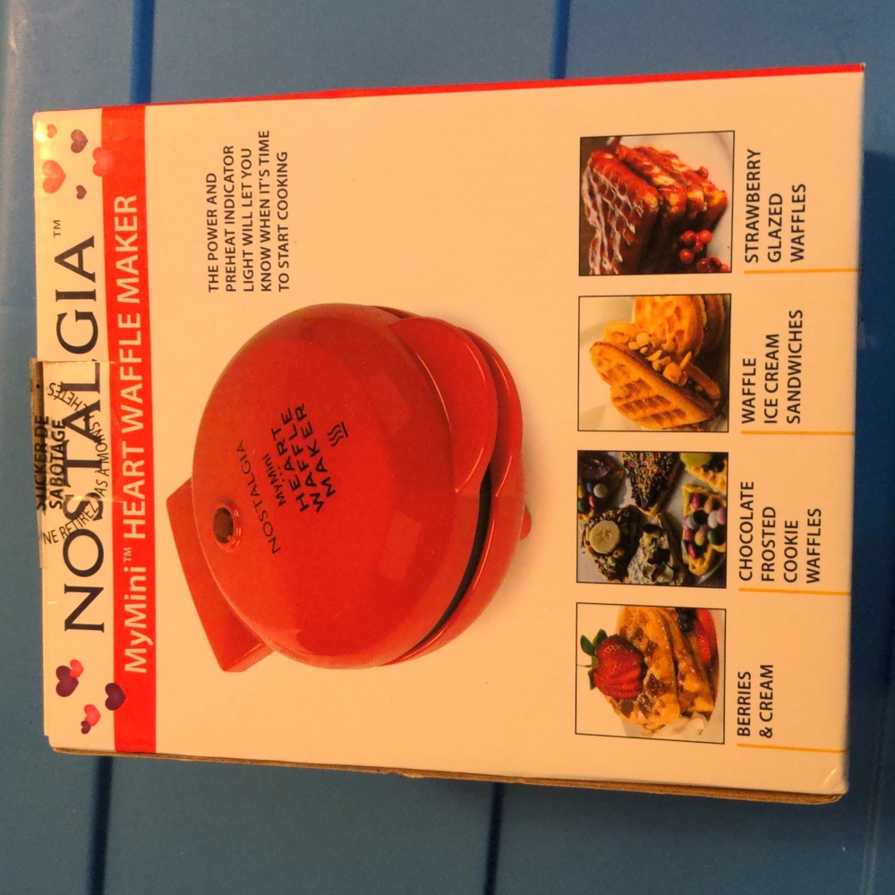NIB Mini Heart Waffle Maker
